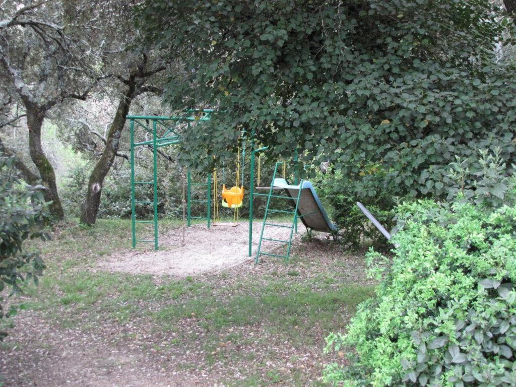 Domaine Du Bois Gite Marion Galargues Exterior foto