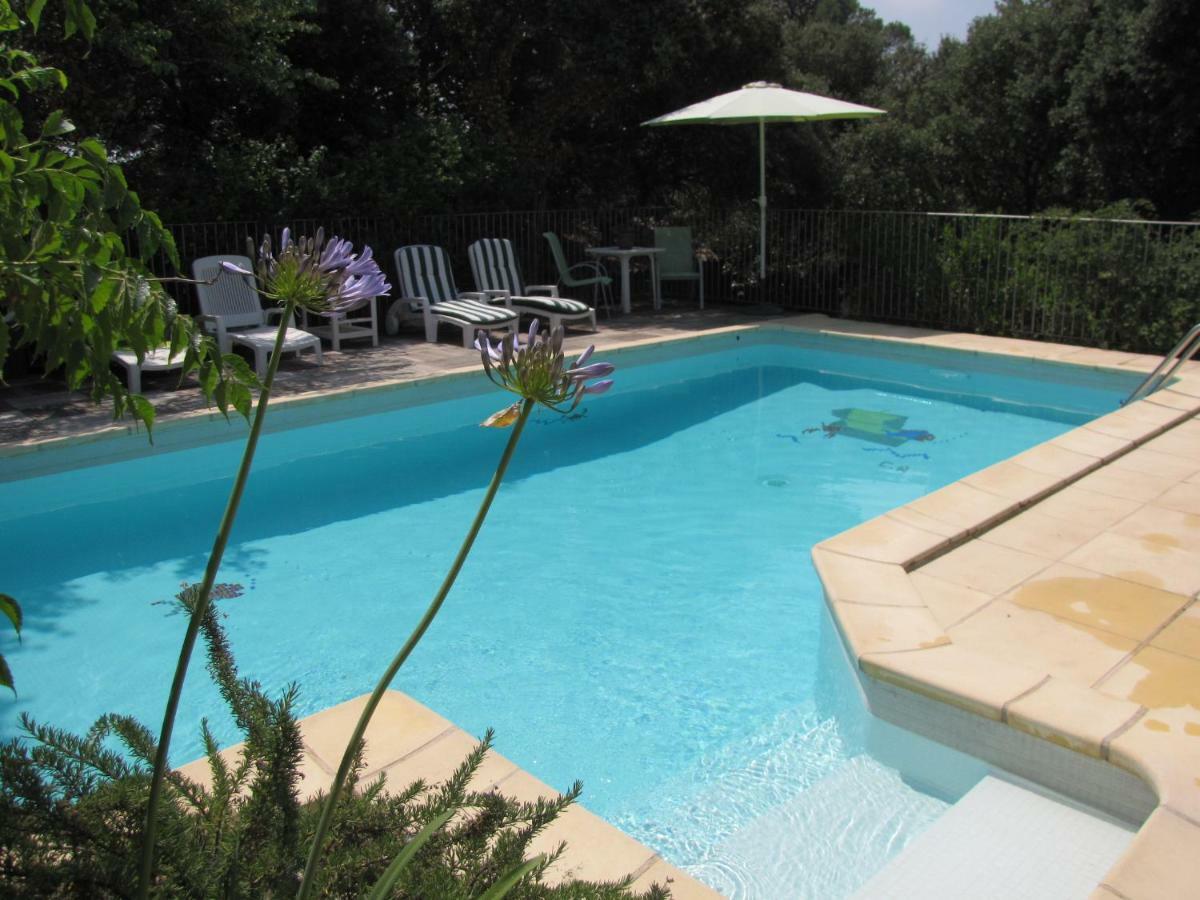 Domaine Du Bois Gite Marion Galargues Exterior foto