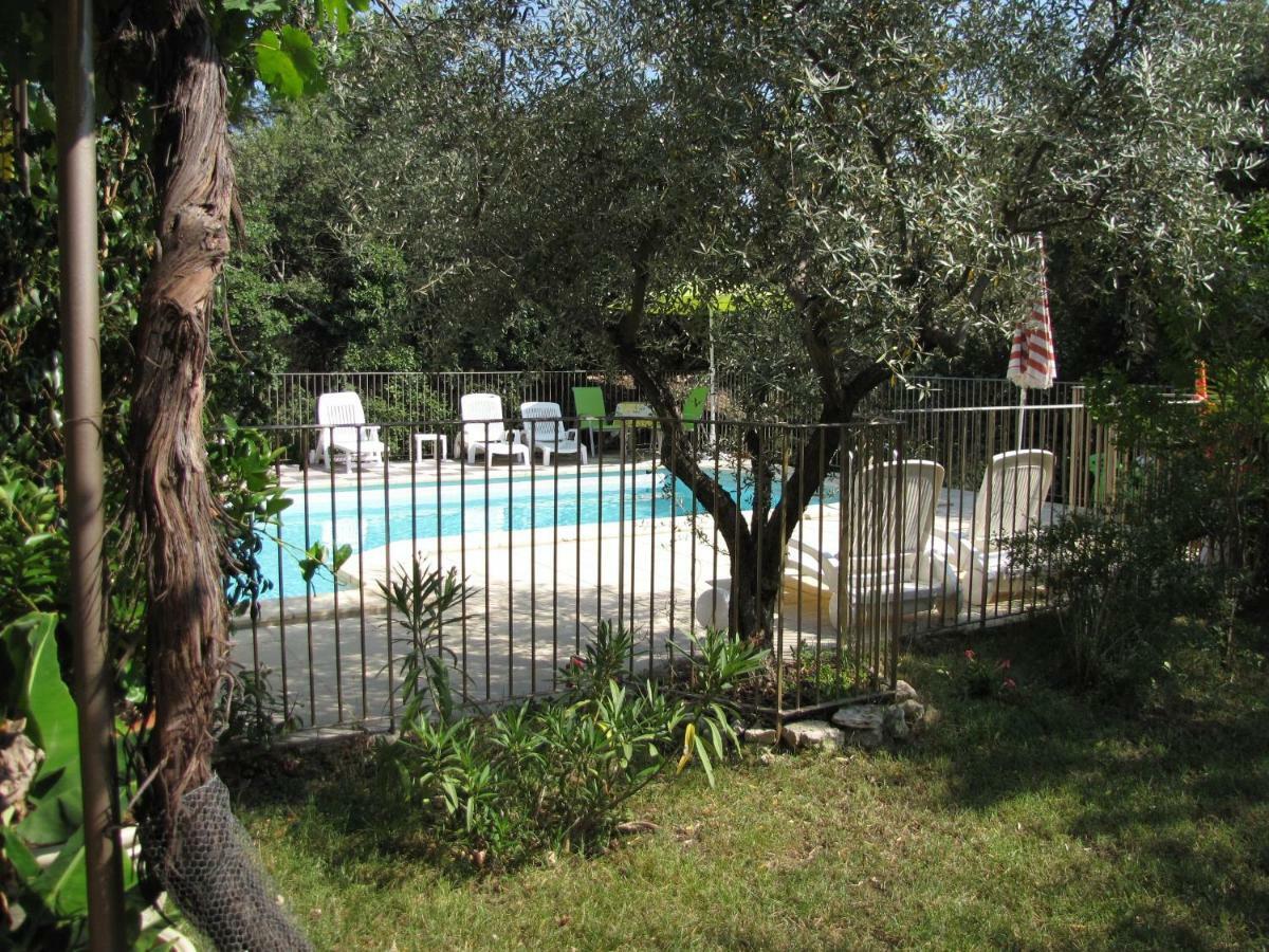 Domaine Du Bois Gite Marion Galargues Exterior foto